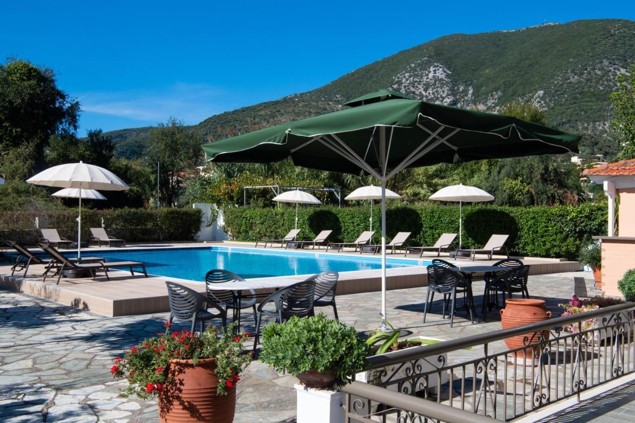 Hotel Sunny Garden Nydri  Exterior foto